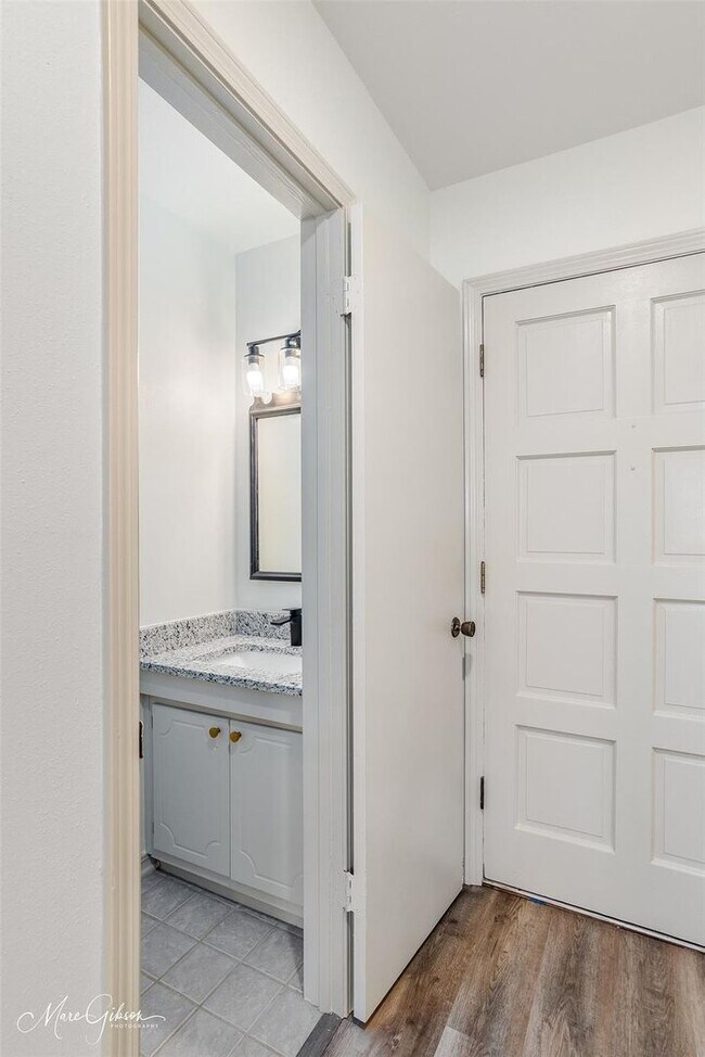 Building Photo - Shreveport townhome for rent