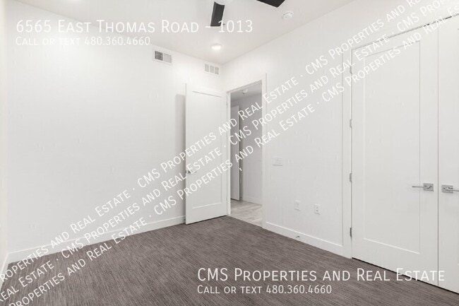 Building Photo - 6565 E Thomas Rd
