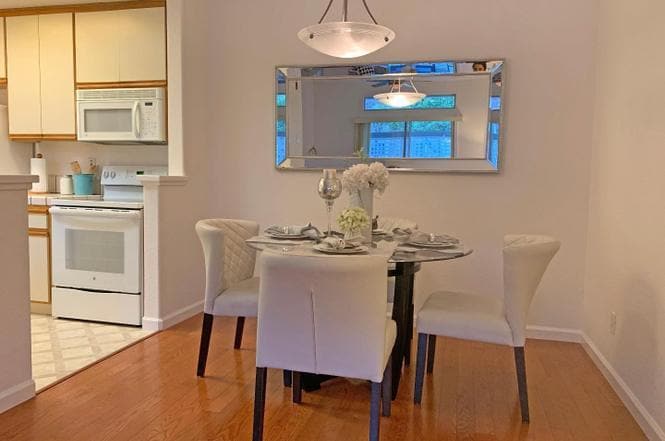 Dining Room/Kitchen - 929 Lake Tahoe Ct