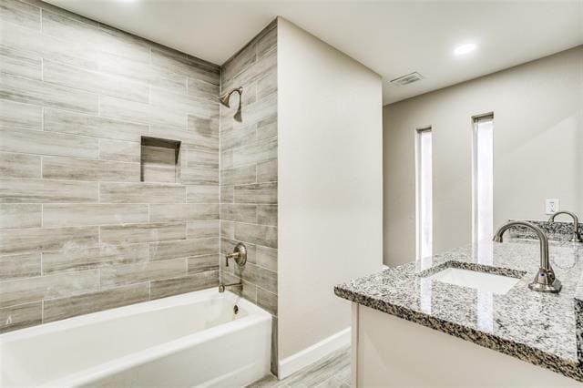 Building Photo - 702 Chestnut Dr