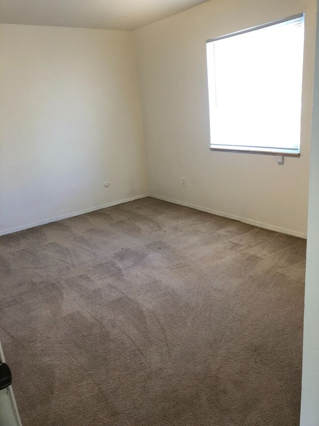Building Photo - Bright & Private 1-Bedroom Retreat in the ...