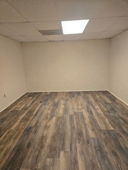 Office - 106 Hickory St