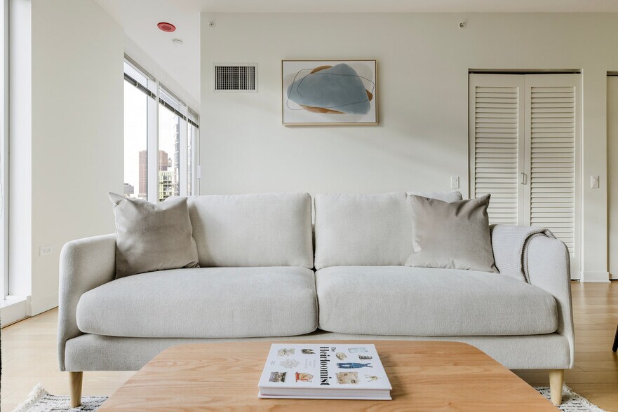 Building Photo - 340 E North Water St