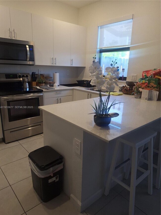 Building Photo - 11741 SW 245 Ter