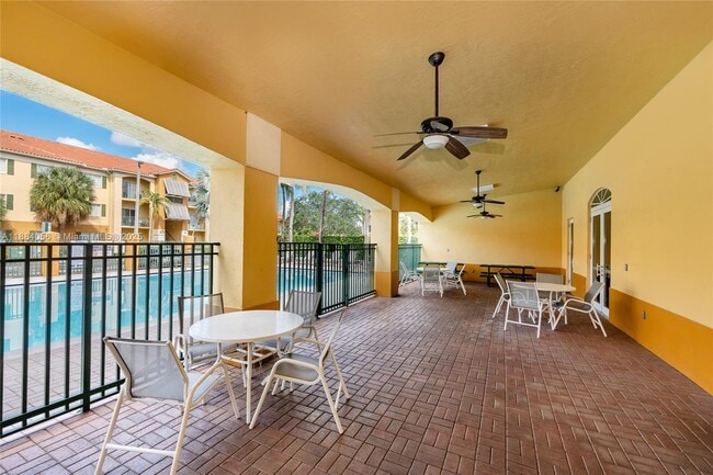 Building Photo - 7290 NW 114th Ave