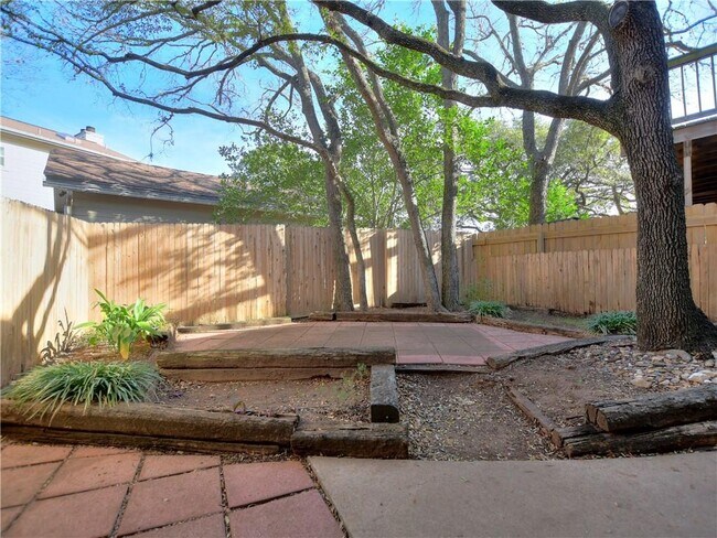 Building Photo - 1301 Spyglass Dr
