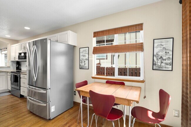 Building Photo - 1626 Foxhall Ct