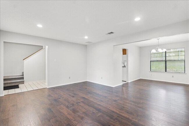 Building Photo - 12000 Lincolnshire Dr