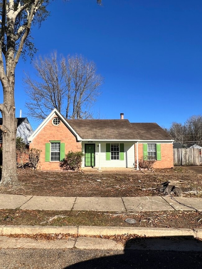 Building Photo - Newly Renovated Rental Home