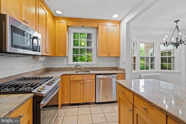 Building Photo - 5222 Duvall Dr
