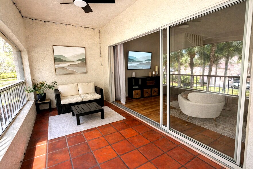 Building Photo - 1018 Woodshire Ln