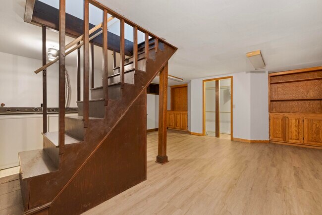 Building Photo - 314 Crossway Rd