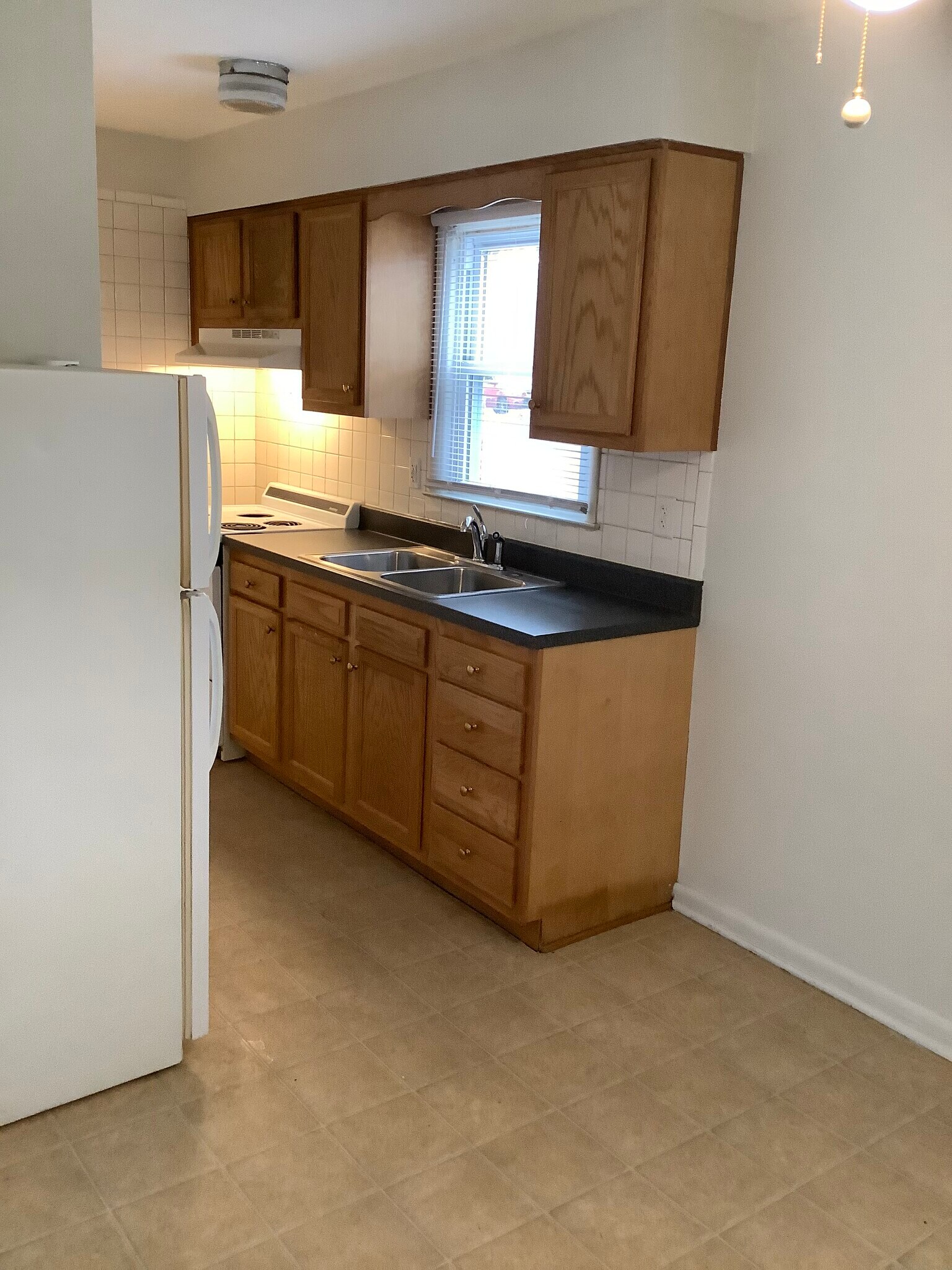 Building Photo - 5113 Valiant Drive