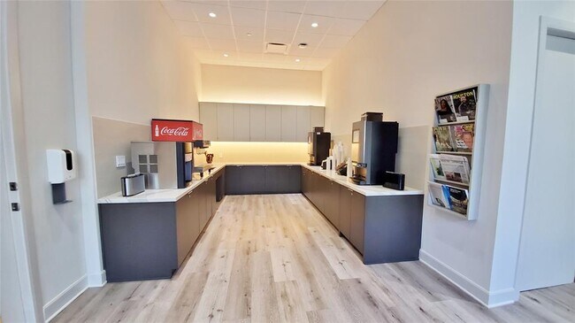 Building Photo - 3333 Allen Pkwy