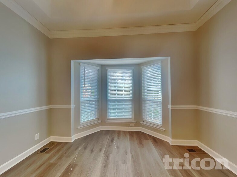 Building Photo - 6640 Sugar Valley Dr