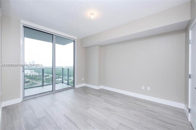 Building Photo - 16385 Biscayne Blvd