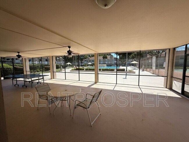 Building Photo - 3242 S Semoran Blvd