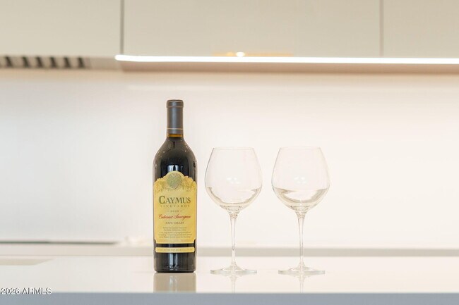 Building Photo - 6587 N Palmeraie Blvd