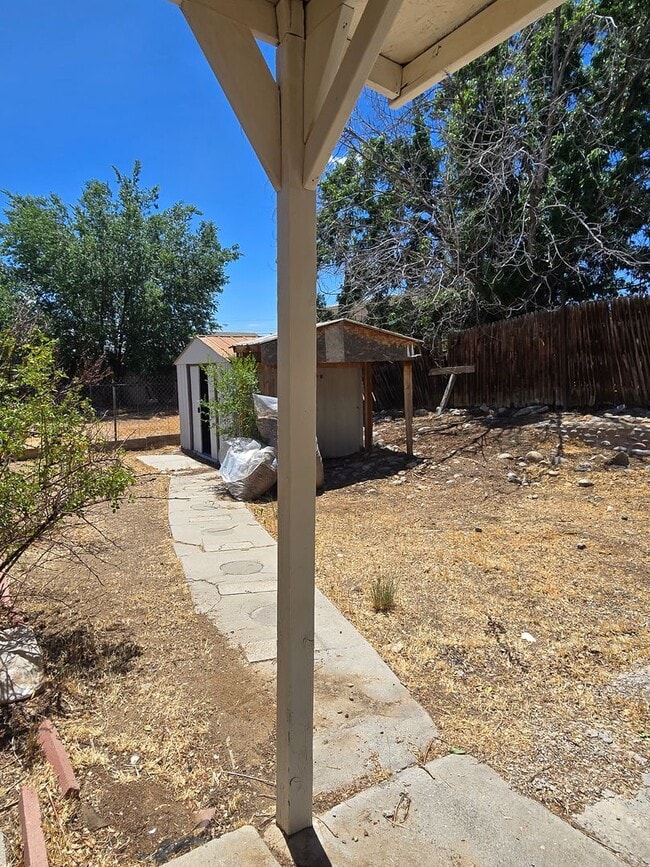 Building Photo - 3 Bedroom in Bloomfield