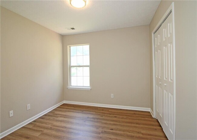 Building Photo - 1334 Ambercrest Way