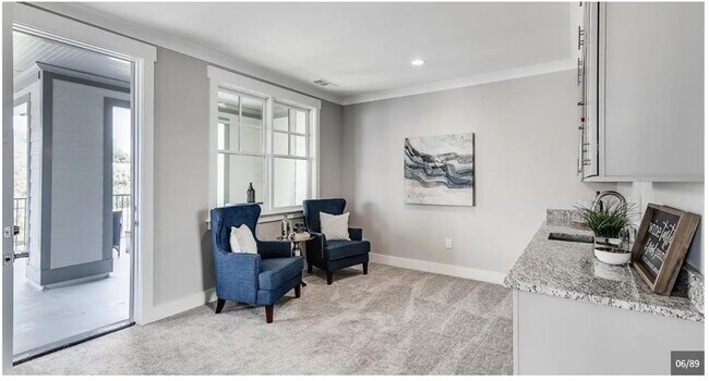 Building Photo - 6076 Cushing Cir