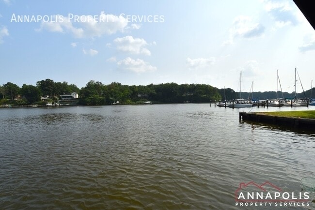 Building Photo - 3144 Stonehenge Dr