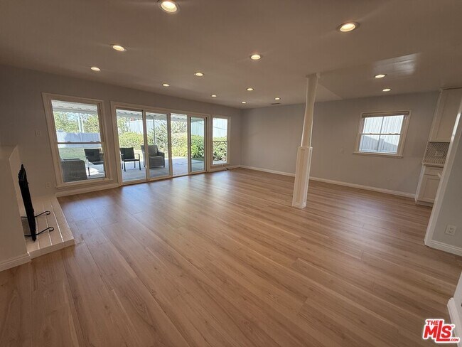 Building Photo - 2766 Dunleer Pl