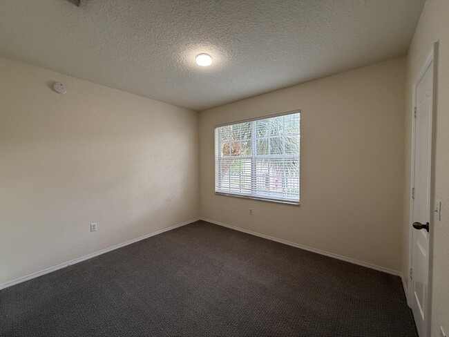 Building Photo - 1106 Belmont Pl