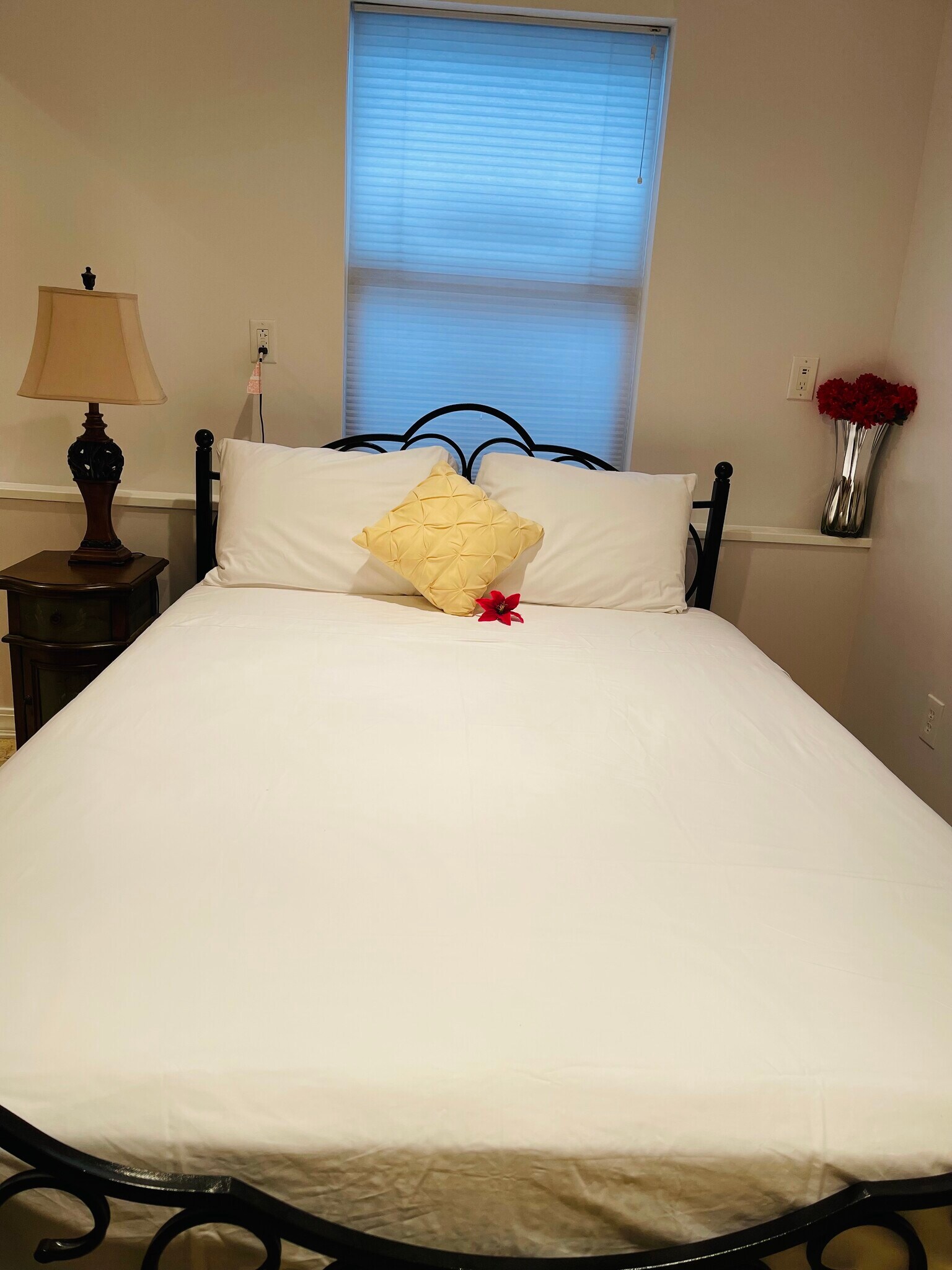 Master Bedroom - 140 Church St