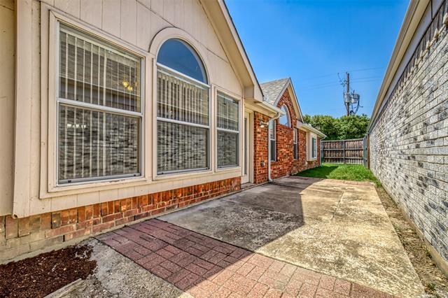 Building Photo - 3009 Ridge Hollow Dr