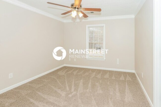 Building Photo - 3 Bedroom Pet-Friendly Home in COVINGTON, GA with Main Street Renewal