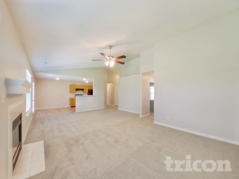 Building Photo - 774 Appaloosa Dr
