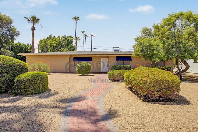 Building Photo - 3333 E Medlock Dr