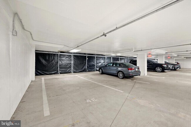 Building Photo - 1055 Wisconsin Ave NW