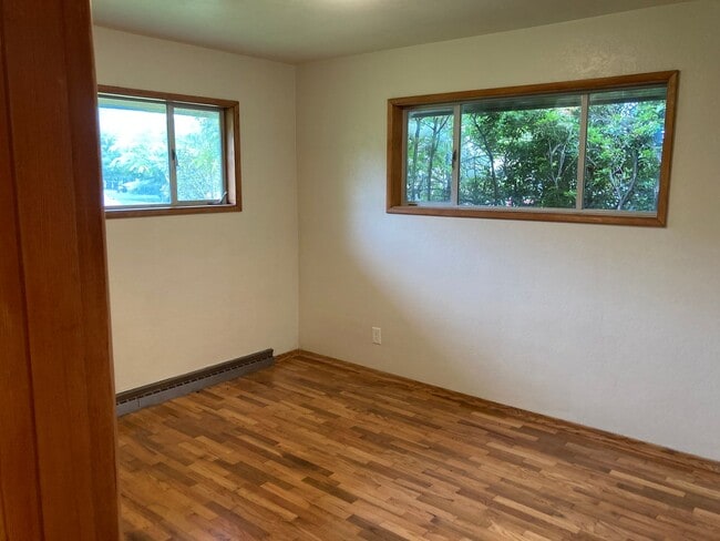 Building Photo - STATUS: AVAILABLE |R274B| $2195