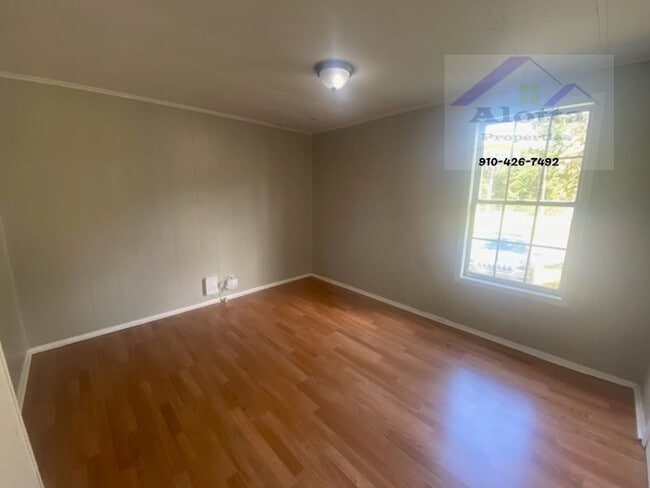 Building Photo - 618-B Dashland Dr