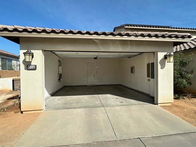 Building Photo - 80248 Whisper Rock Way