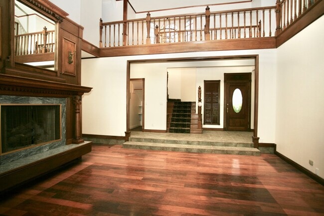 Building Photo - 4br 3-1/2ba Victorian in hills of Blossom Valley