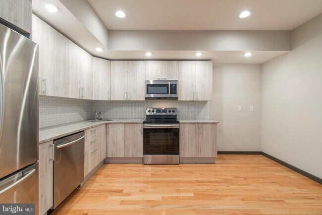 Building Photo - 2605 Federal St