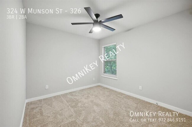 Building Photo - 324 W Munson St