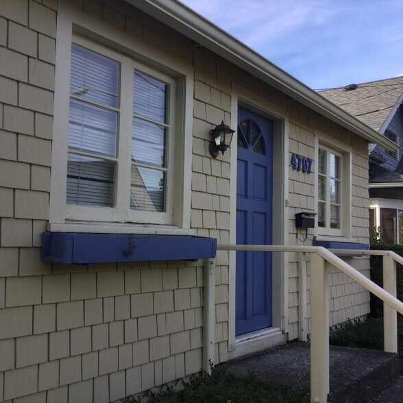 Building Photo - 4707 Densmore Ave N