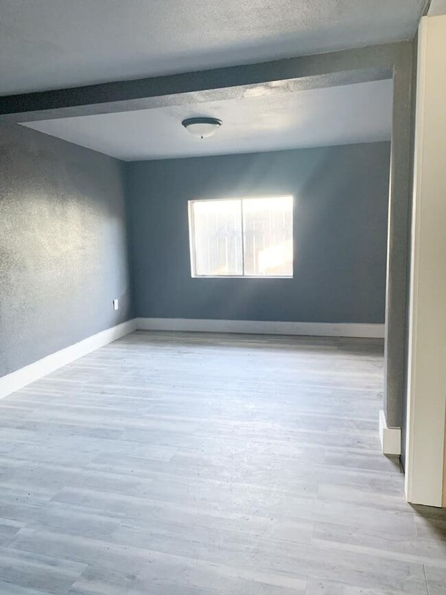 Building Photo - Gorgeous all renovated Home in Groves, TX!.