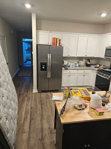 Building Photo - 402 Toledo St