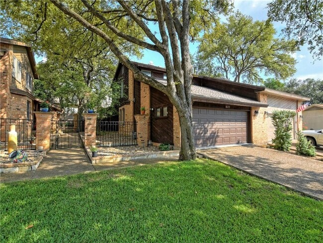 Building Photo - 8123 Forest Mesa Dr