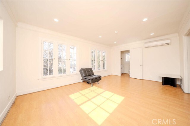 Primary Photo - 736 S Gramercy Dr