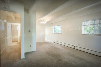 Building Photo - 1109 Alford St