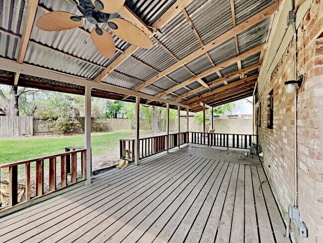 Building Photo - 5303 Enchanted Mist Dr