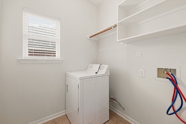 Building Photo - 21426 Venture Park Dr