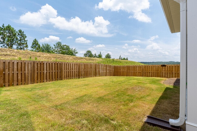 Building Photo - 644 Manitou Cir