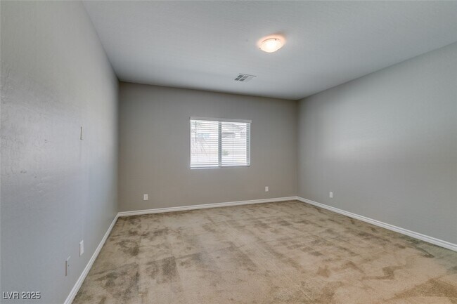 Building Photo - 479 Lost Horizon Ave